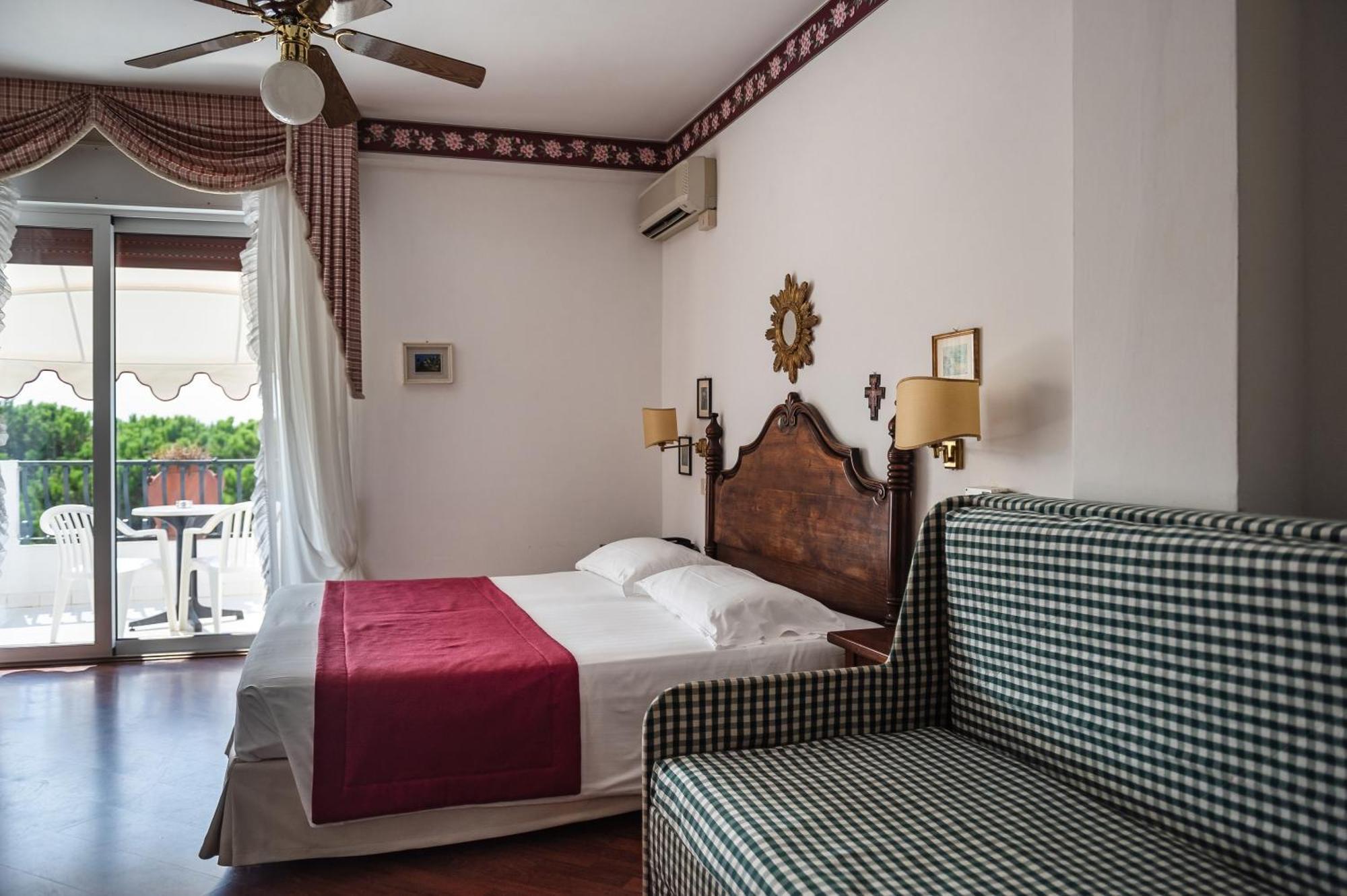 Agora Park Hotel Лідо-ді-Єзоло Екстер'єр фото
